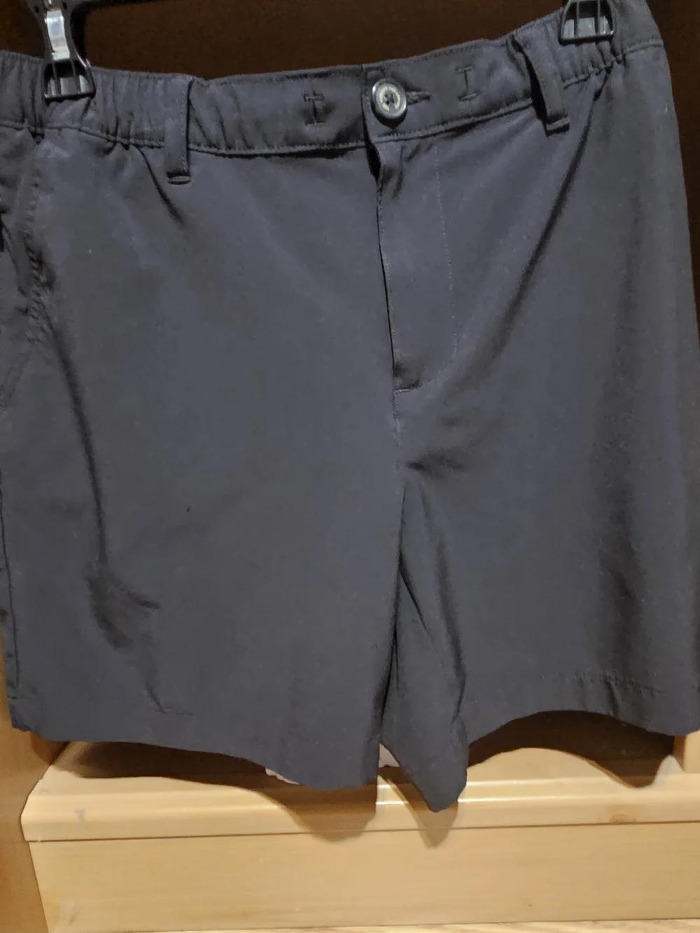 chubbies Men's Flat-Front Black Shorts - Picture 1 of 4